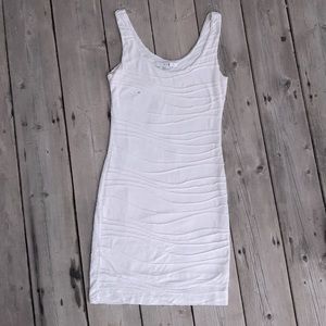 Double lined- Off-White Bodycon Dress Size S (Fits an XS as well- XXl